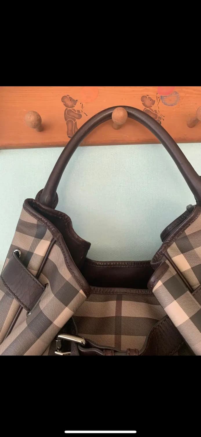 버버리 숄더백 정품 상품이미지5