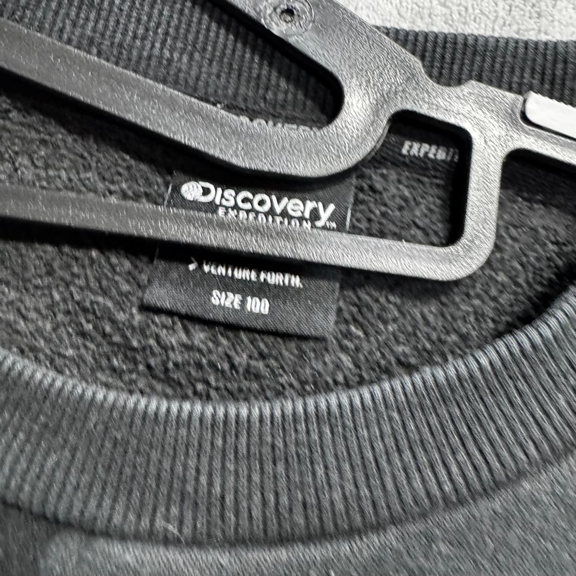 디스커버리 맨투맨 상품이미지3