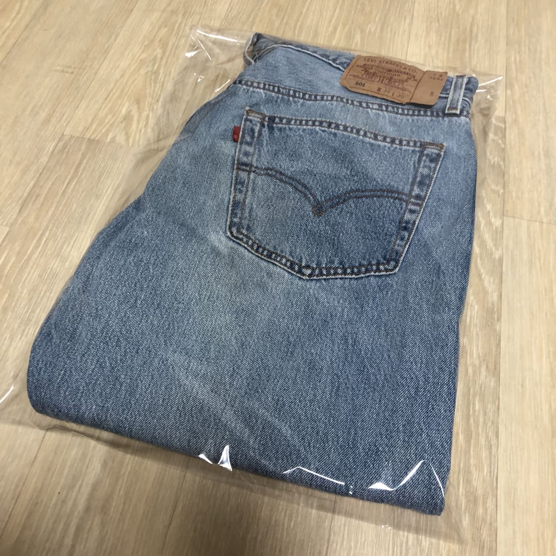 (36) 90's 리바이스 미국제 501 스트레이트진 연청 데님 상품이미지10