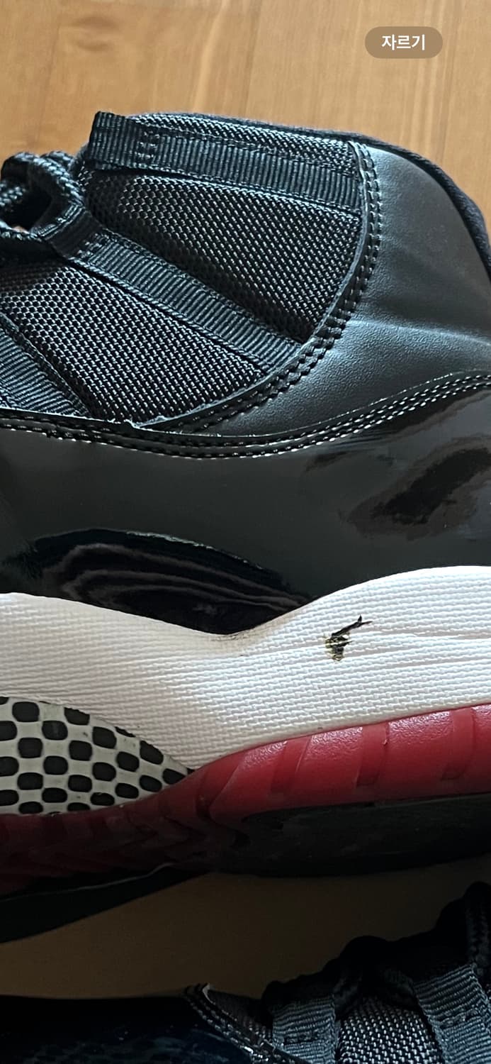 조던 11 레트로 브레드  상품이미지3