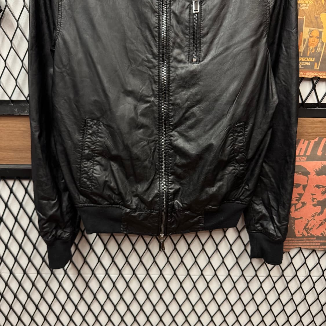 ITA VINTAGE 레더 블루종 전면 집업 포켓 포인트 블랙 상품이미지4