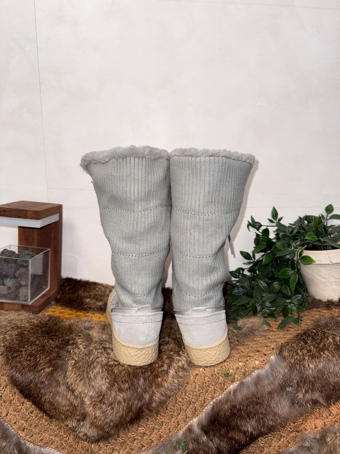 New Balance gray knit fur boots 상품이미지4