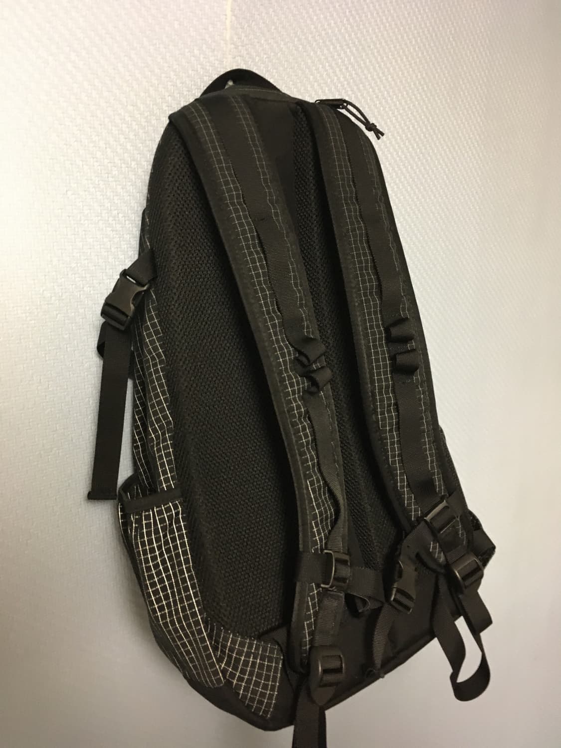 슈프림 백팩 블랙 - 24SS 상품이미지6