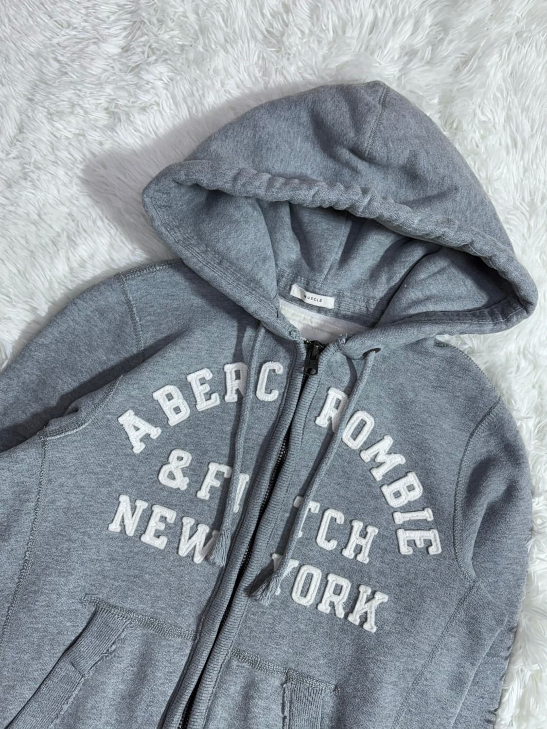 아베크롬비 Y2K 빅로고 그레이 후드집업  상품이미지4