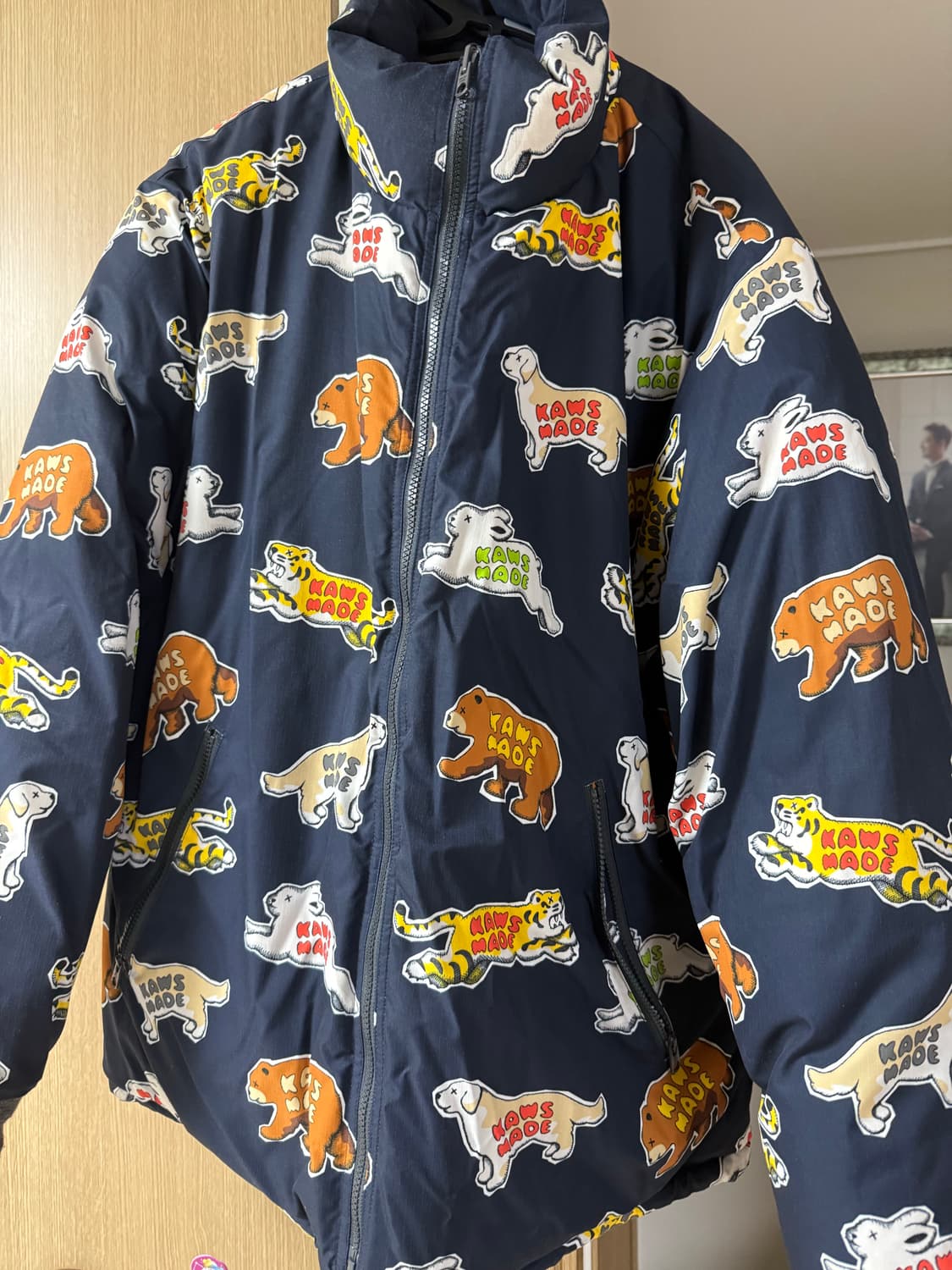 (2XL)휴먼메이드x카우스 리버시블 패딩 팝니다 상품이미지2