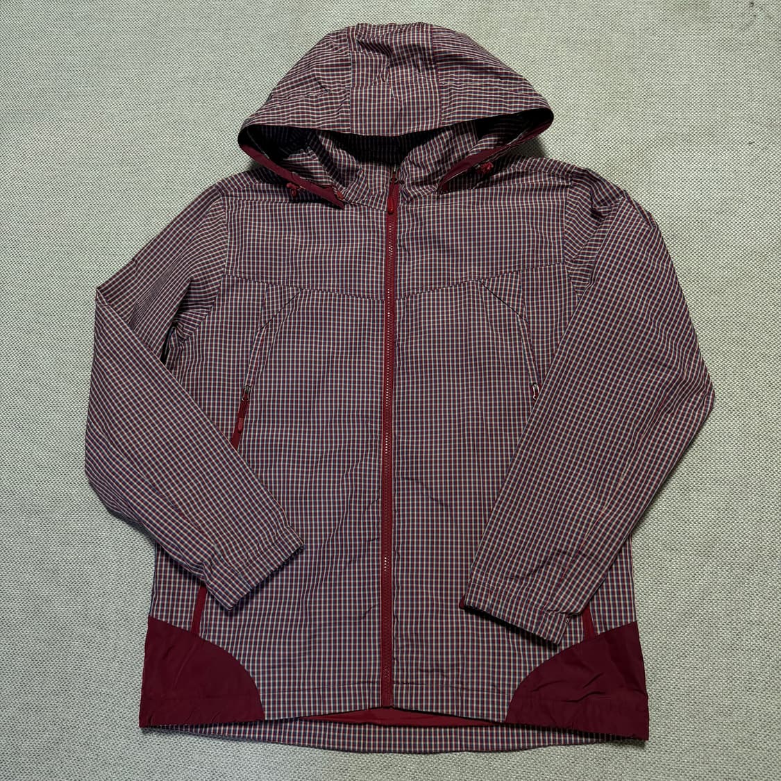 디스커버리 체크 바람막이 자켓 상품이미지1