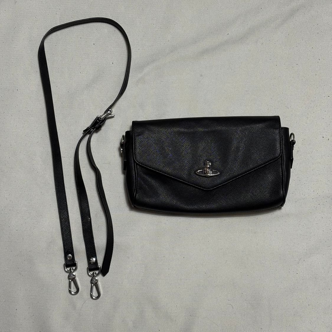 비비안 웨스트우드 19s/s 빅토리아 가죽백 상품이미지2