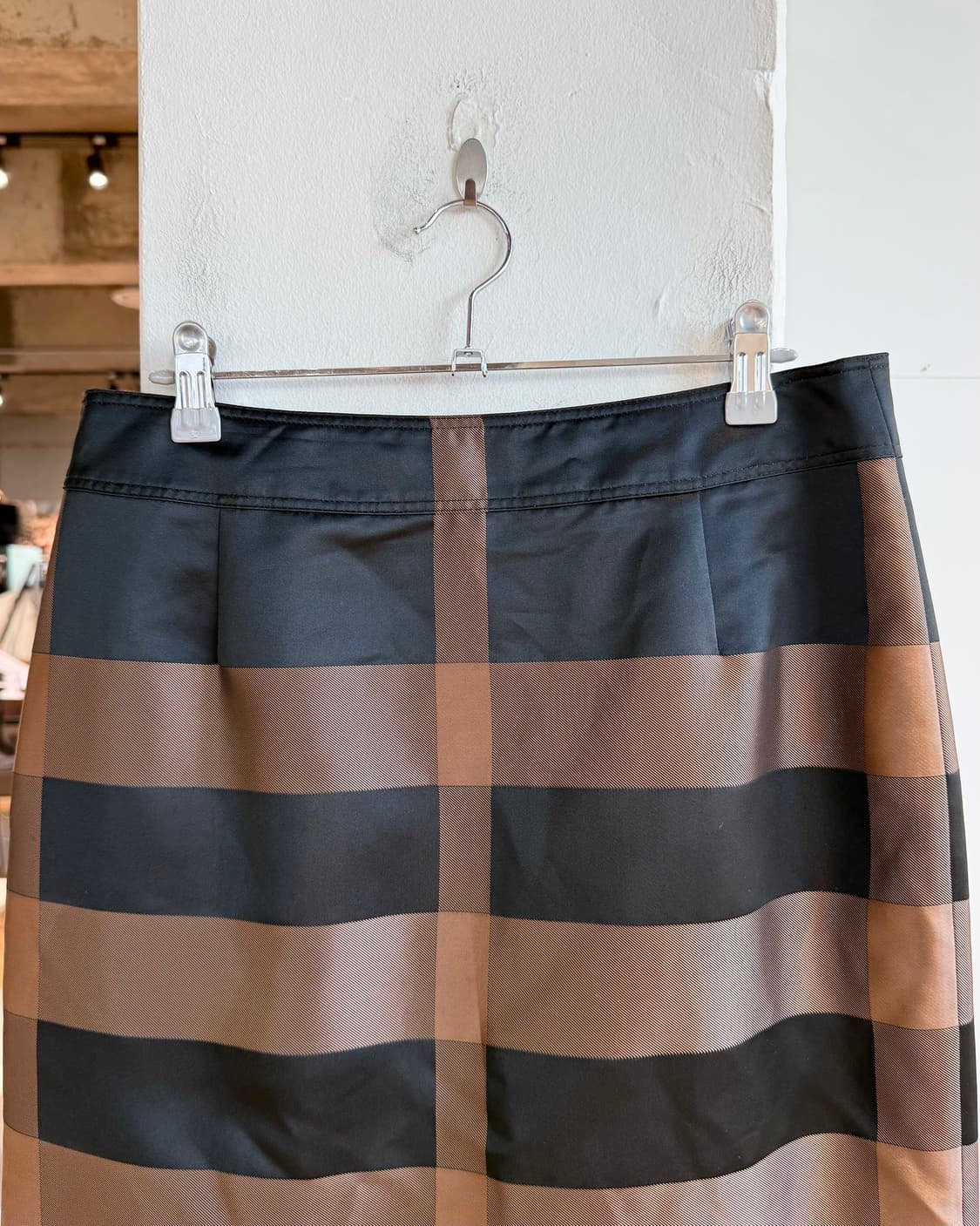 버버리 블랙 체크 쿠프로 미디스커트  상품이미지6