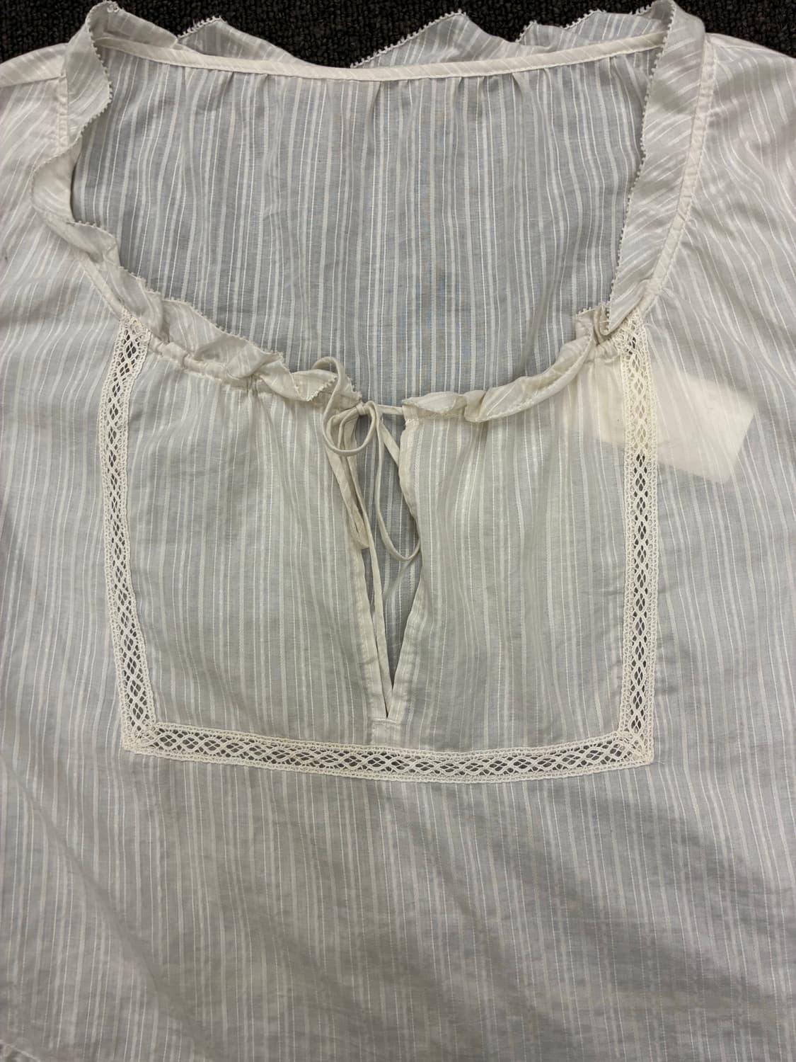 OS)Japanese vintage 여성 프릴 블라우스(이염) 상품이미지4
