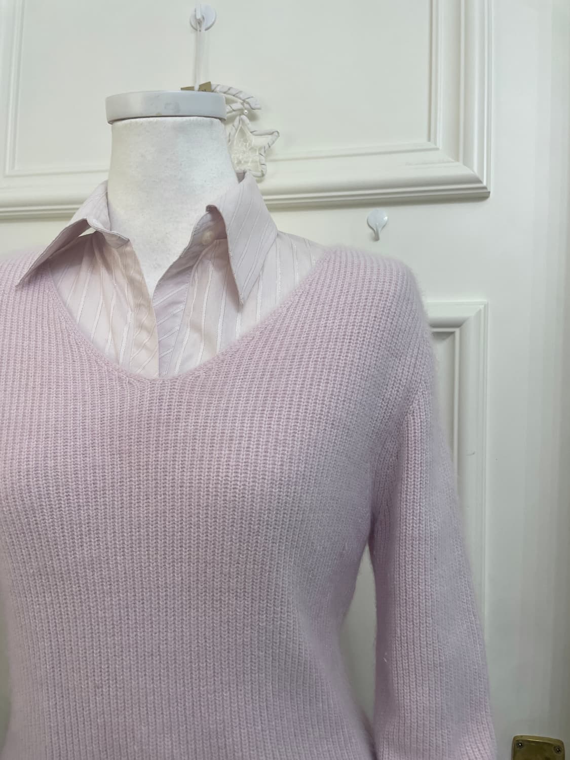 pink lavender fox wool sweater&sheer pin 상품이미지6