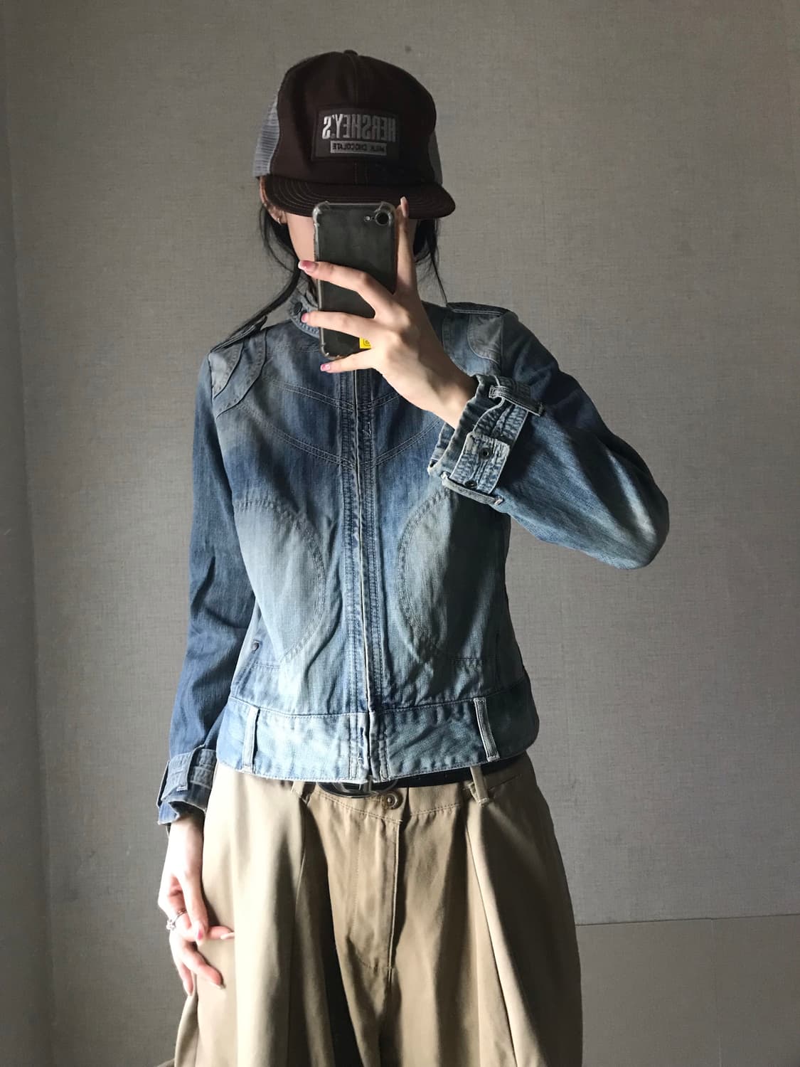넥버클 디테일 데님자켓 상품이미지1