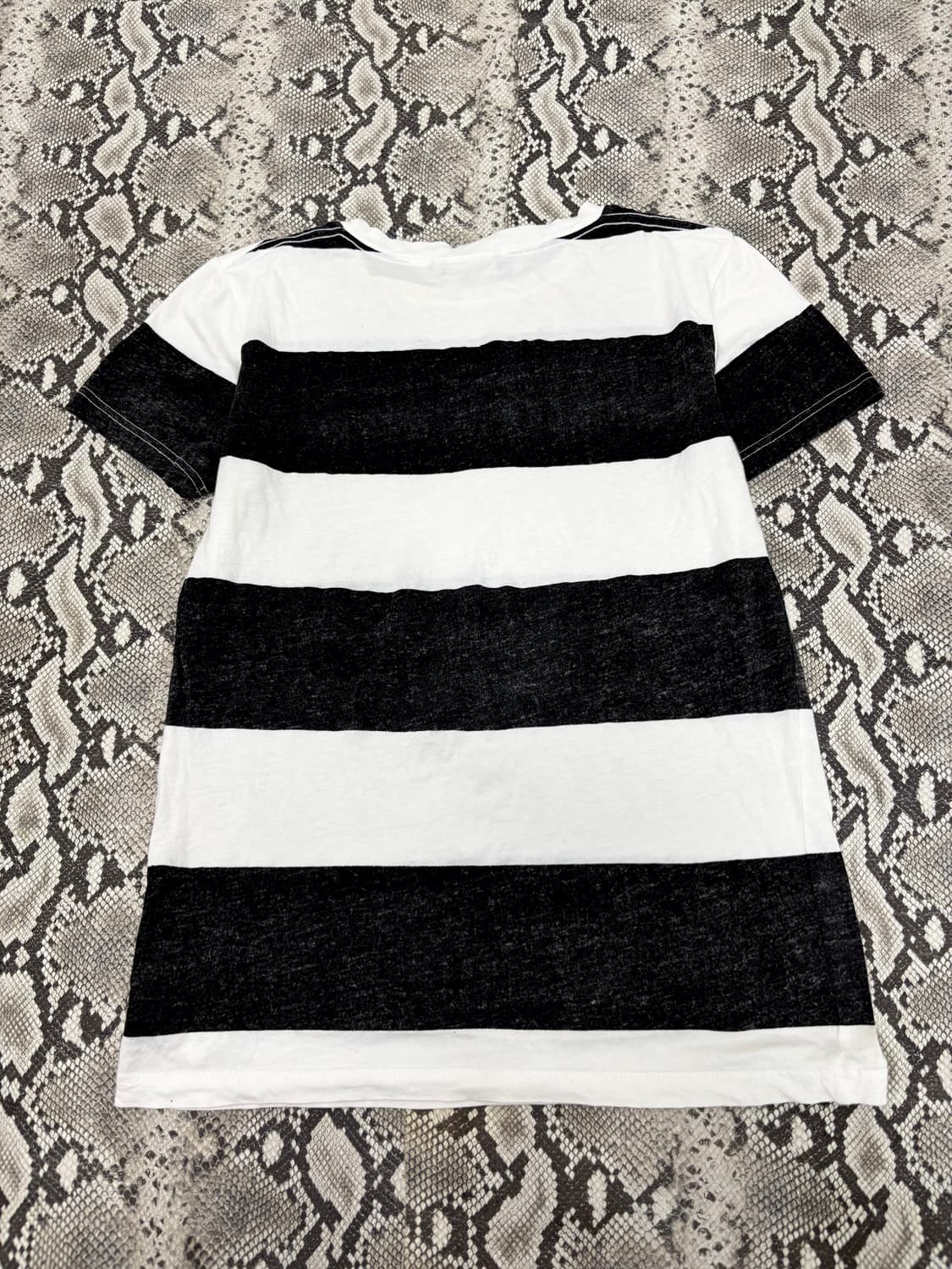 “Vintage” Y2K Stripe Tee Size  어깨/가슴/기장/ 상품이미지5