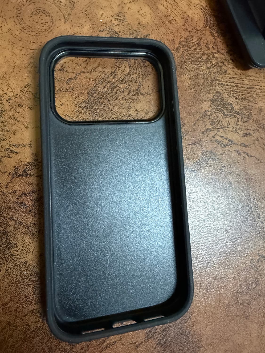 아이폰17프로 케이스 무라카미 다카시 콜라보 상품이미지2