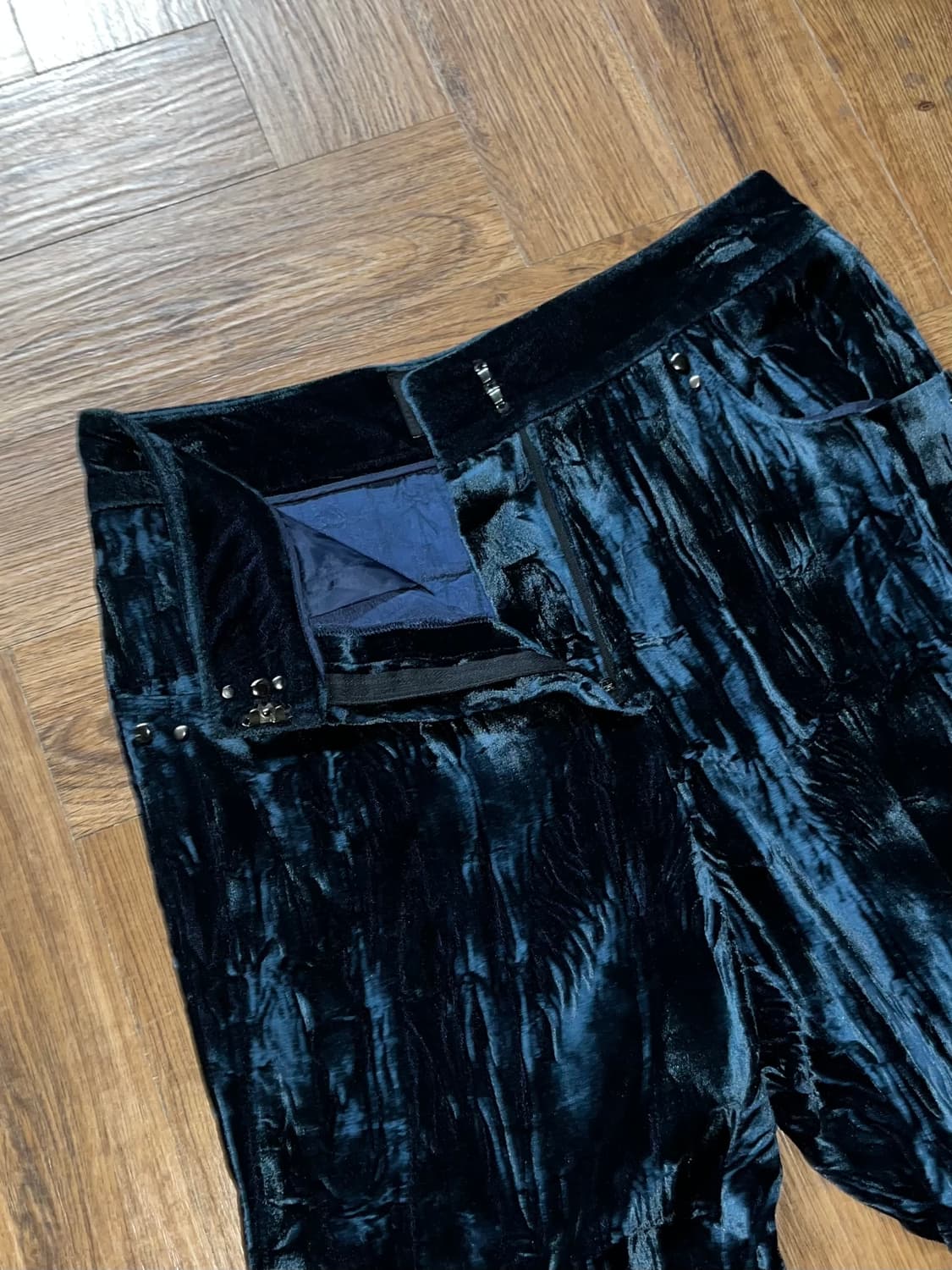 앤더슨벨 에리카 크링클 벨벳 팬츠 상품이미지7