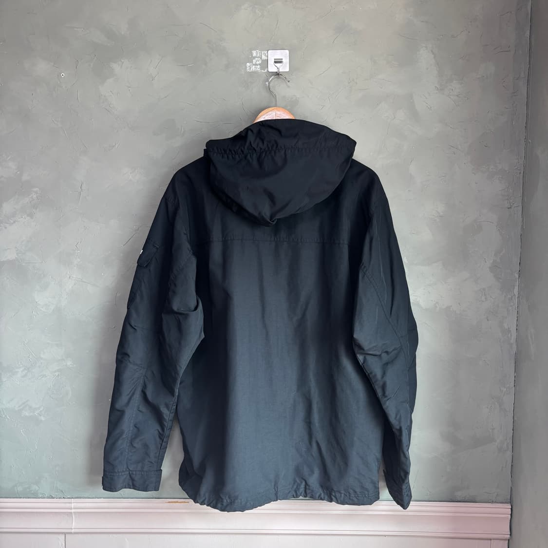 노스페이스 바람막이 블랙 상품이미지4