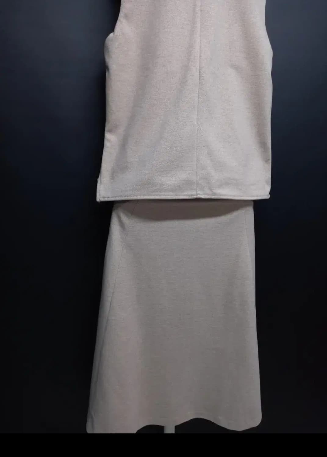 새 J.SOO 오트밀 추동 플레어스커트 베스트 셋업 44.33 상품이미지6