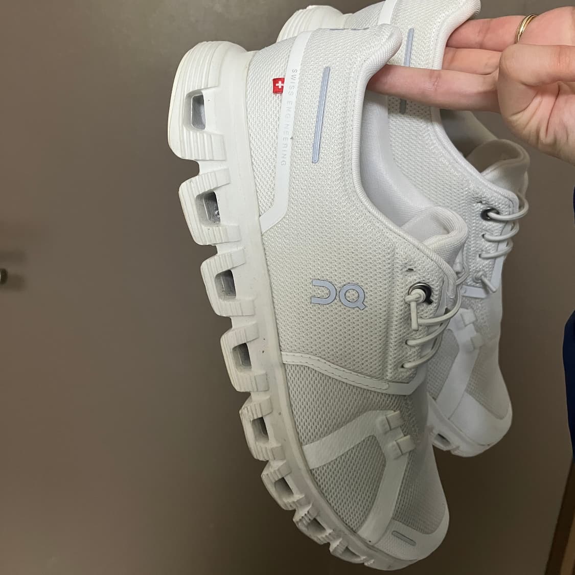 온러닝 클라우드6 화이트 255 상품이미지4