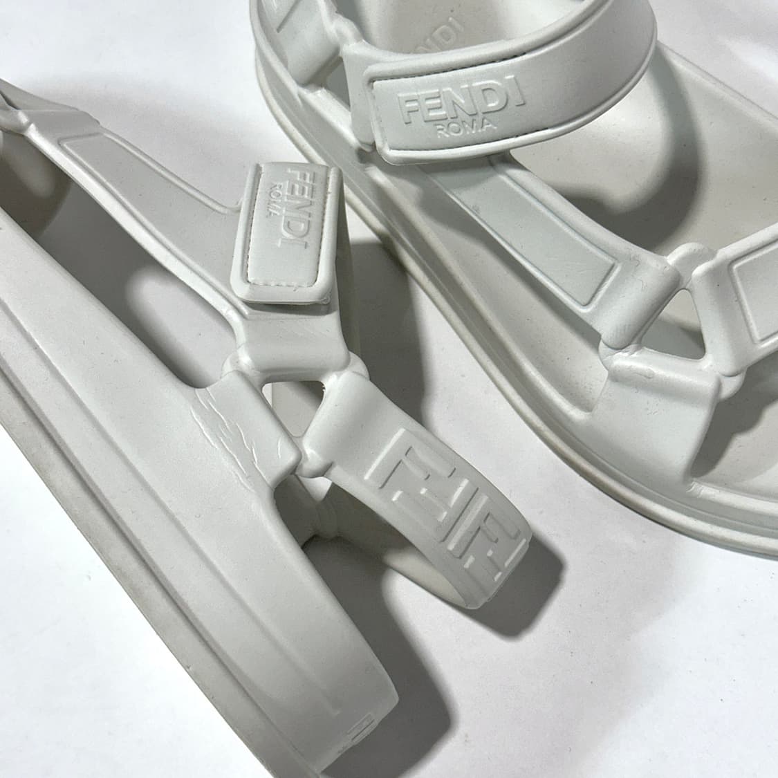 펜디 FF로고 벨크로 샌들 상품이미지2