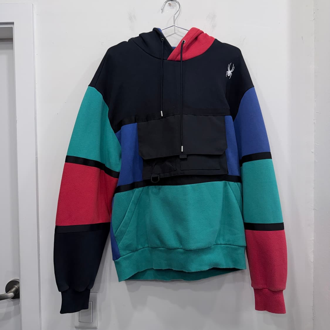 스파이더 멀티컬러 포켓 후드티 상품이미지1