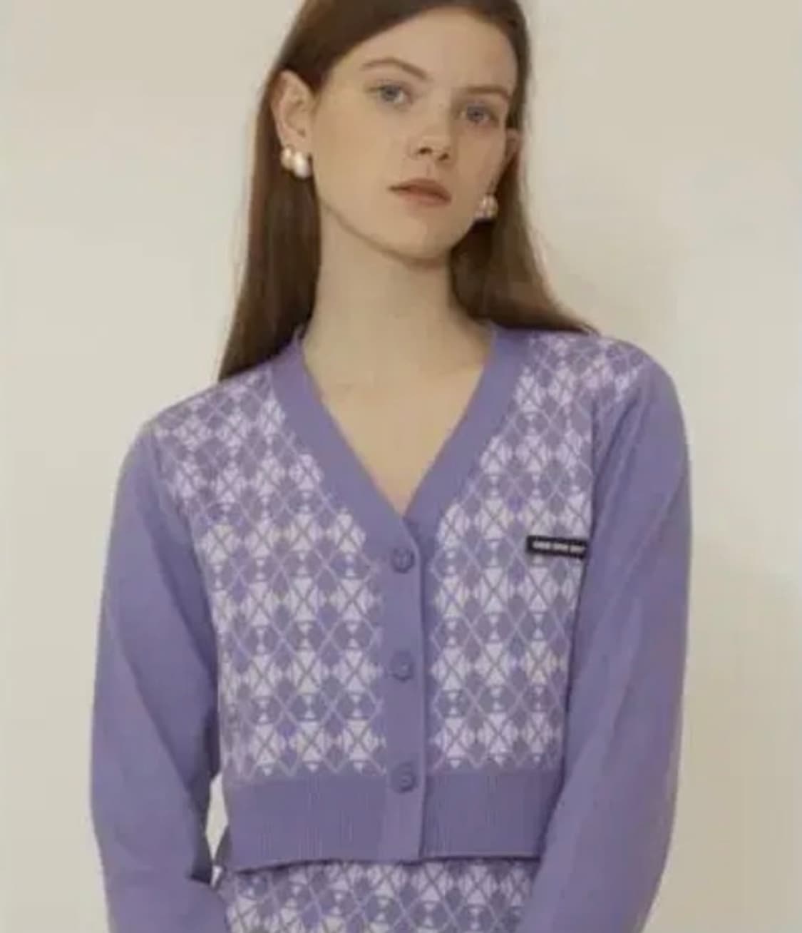 오드원아웃 아가일 가디건 (제니 착용) 상품이미지2