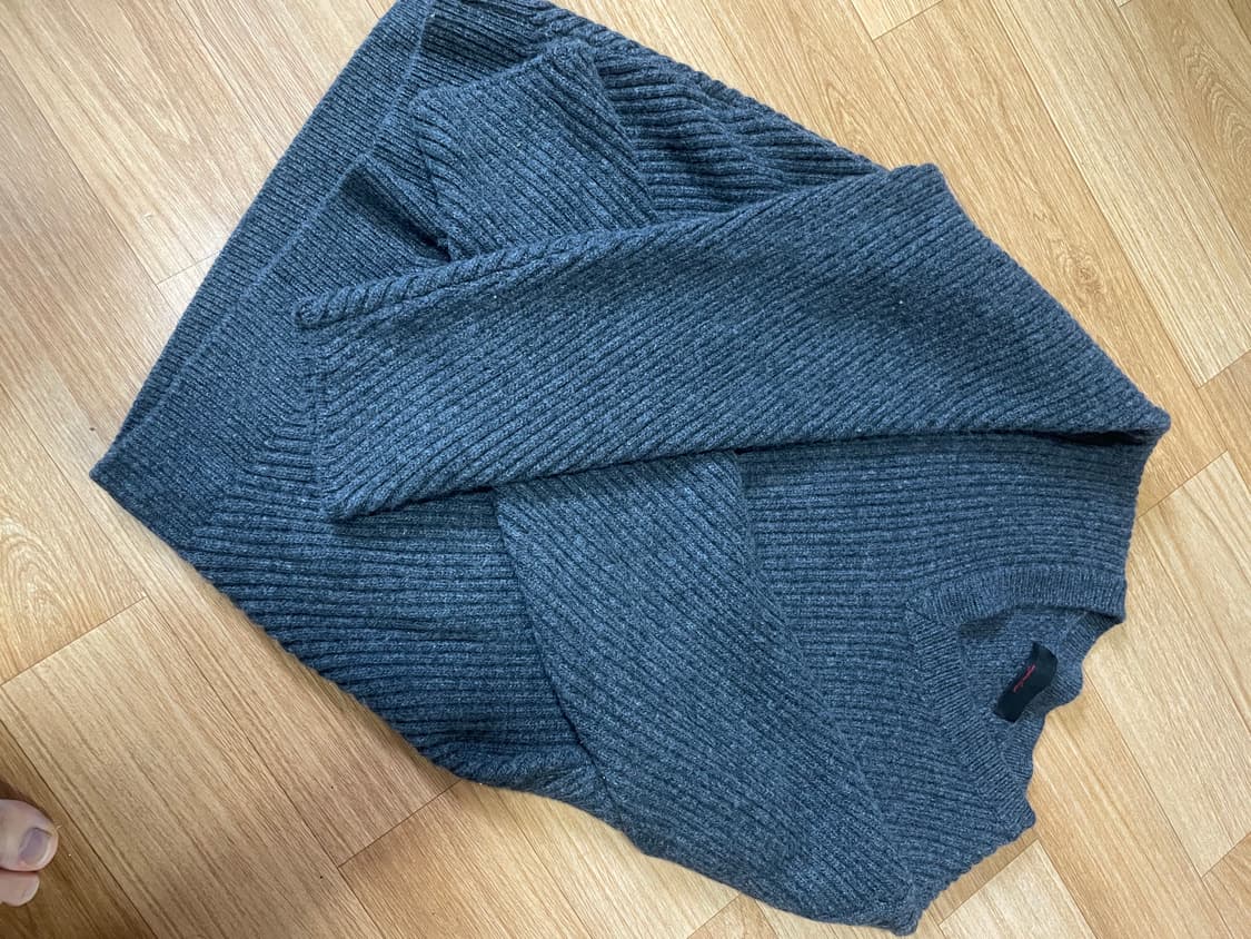 애니타임로릭 브이넥 니트 M 상품이미지1