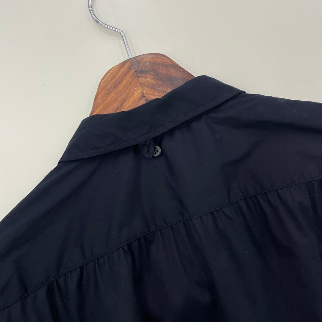 프라다 셔링 딥네이비 셔츠 상품이미지5