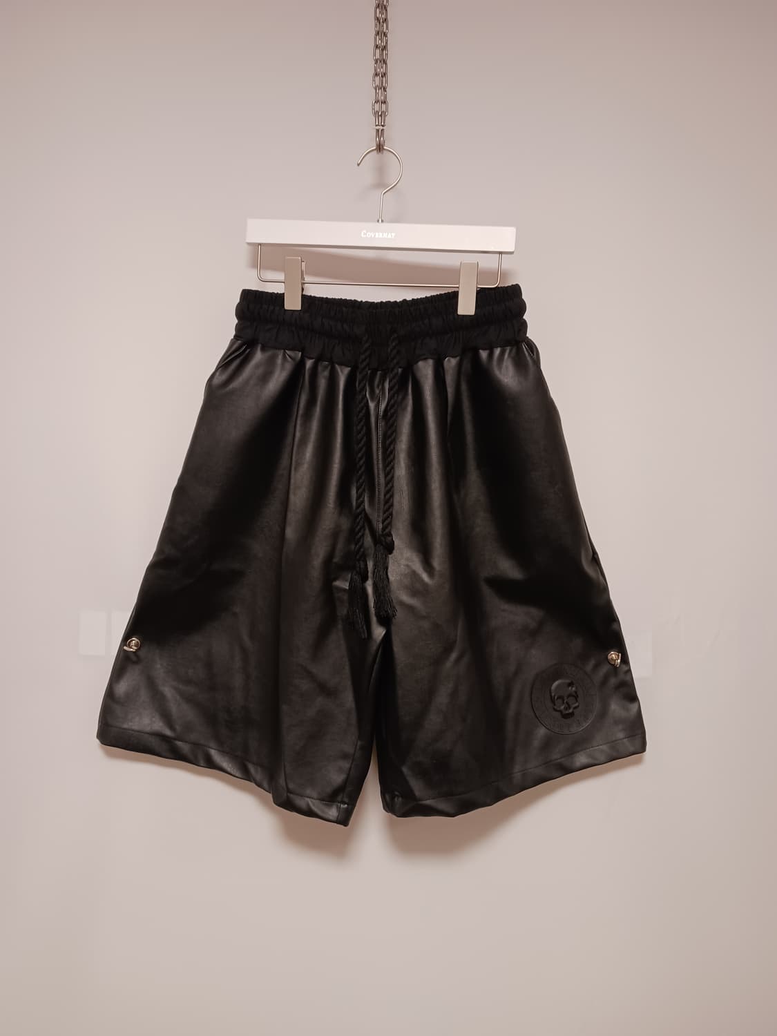 바이더알 해골로고 가죽 팬츠 상품이미지1