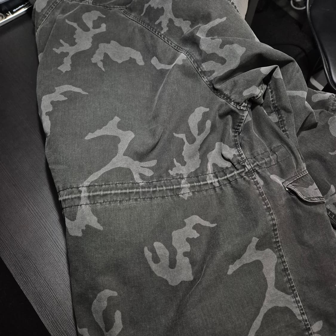 C.P 컴퍼니 카모 누빔 105사이즈 후드자켓 상품이미지5