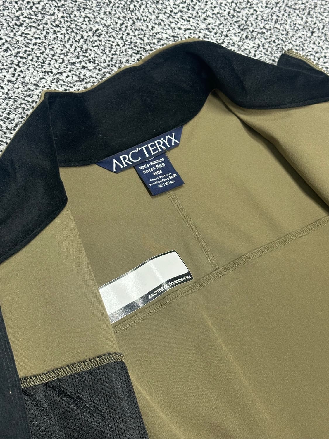 [ 아크테릭스 ] / 남성95-100 / 리프 브라운 자켓 상품이미지7