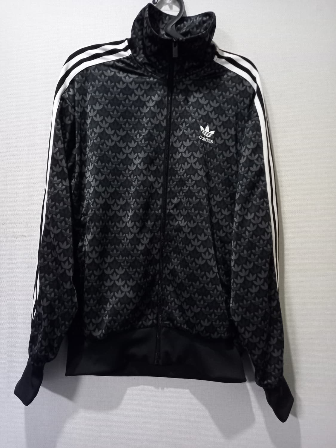 새상품 아디다스 모노그램 블랙 트랙탑 저지 져지집업 95/M 상품이미지1