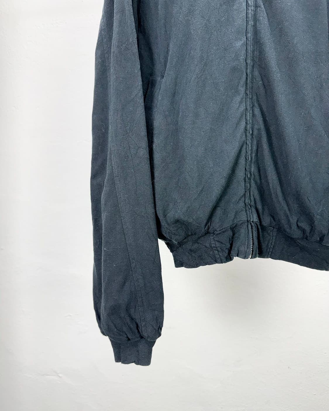 언더커버 06ss T 클라우스 그래픽 블랙 코튼 봄버 자켓 상품이미지5