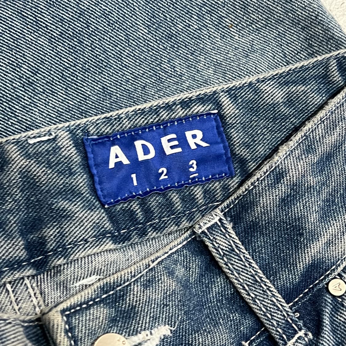  아더에러 연청 데님 팬츠 y15619 상품이미지6