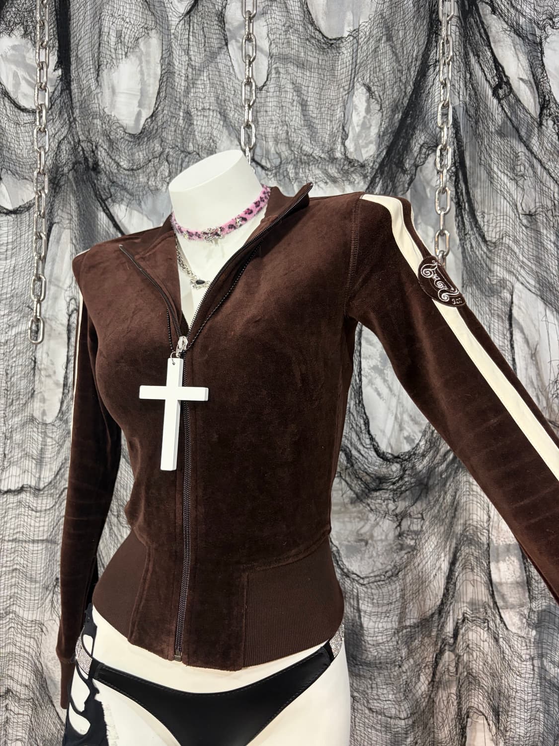 Y2K slim fit crop brown Velvet jersey 상품이미지6