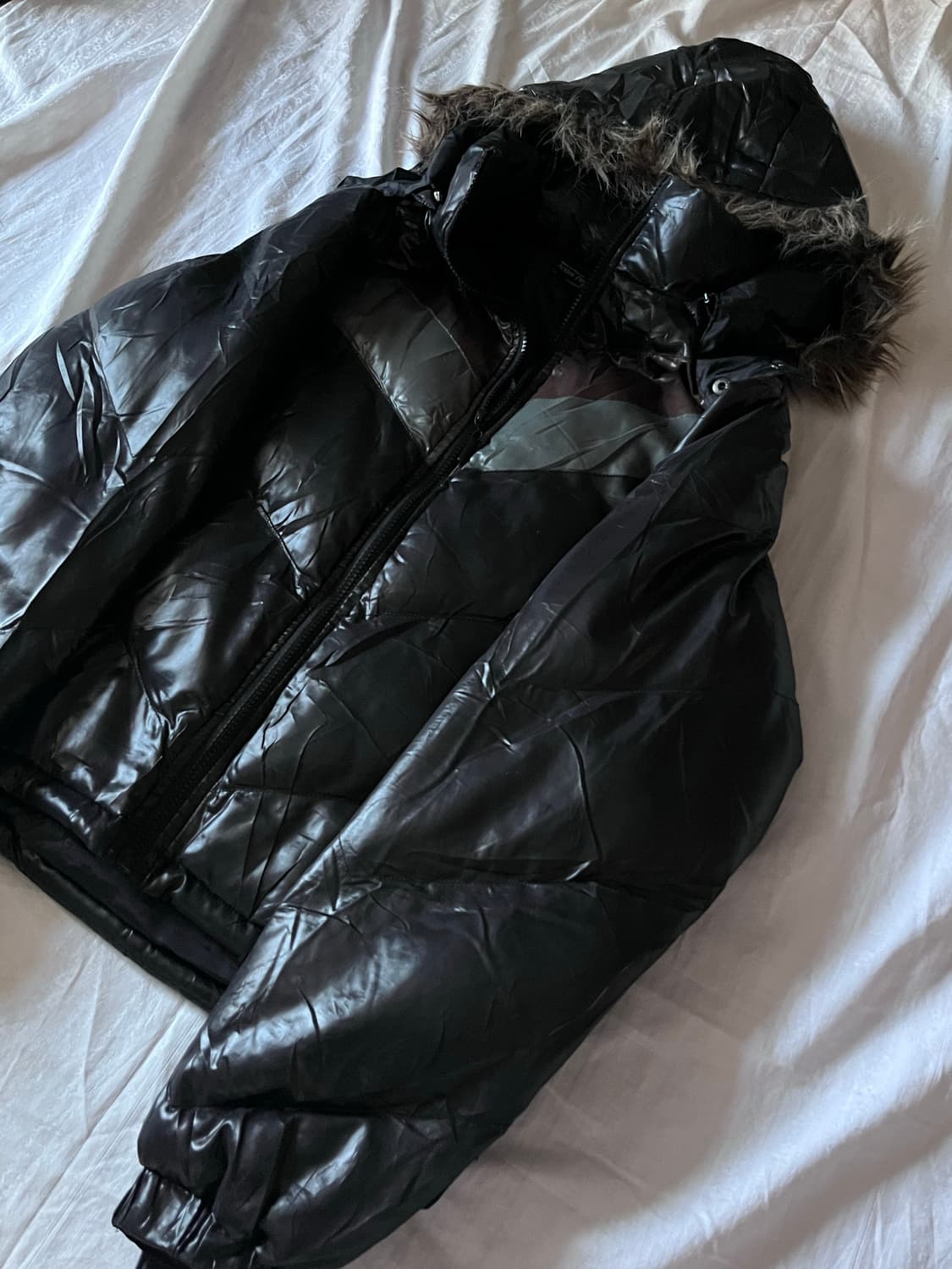 Black Color Block Fur Puffer Jacket 상품이미지2