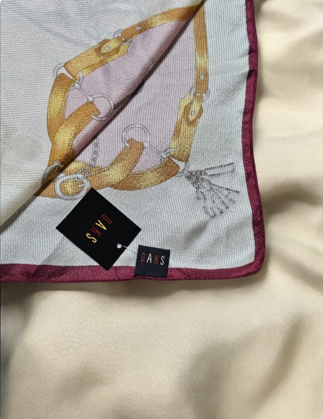 [정품/새상품] 닥스(DAKS) 100% 실크스카프(상태 최상/선물추천) 상품이미지4