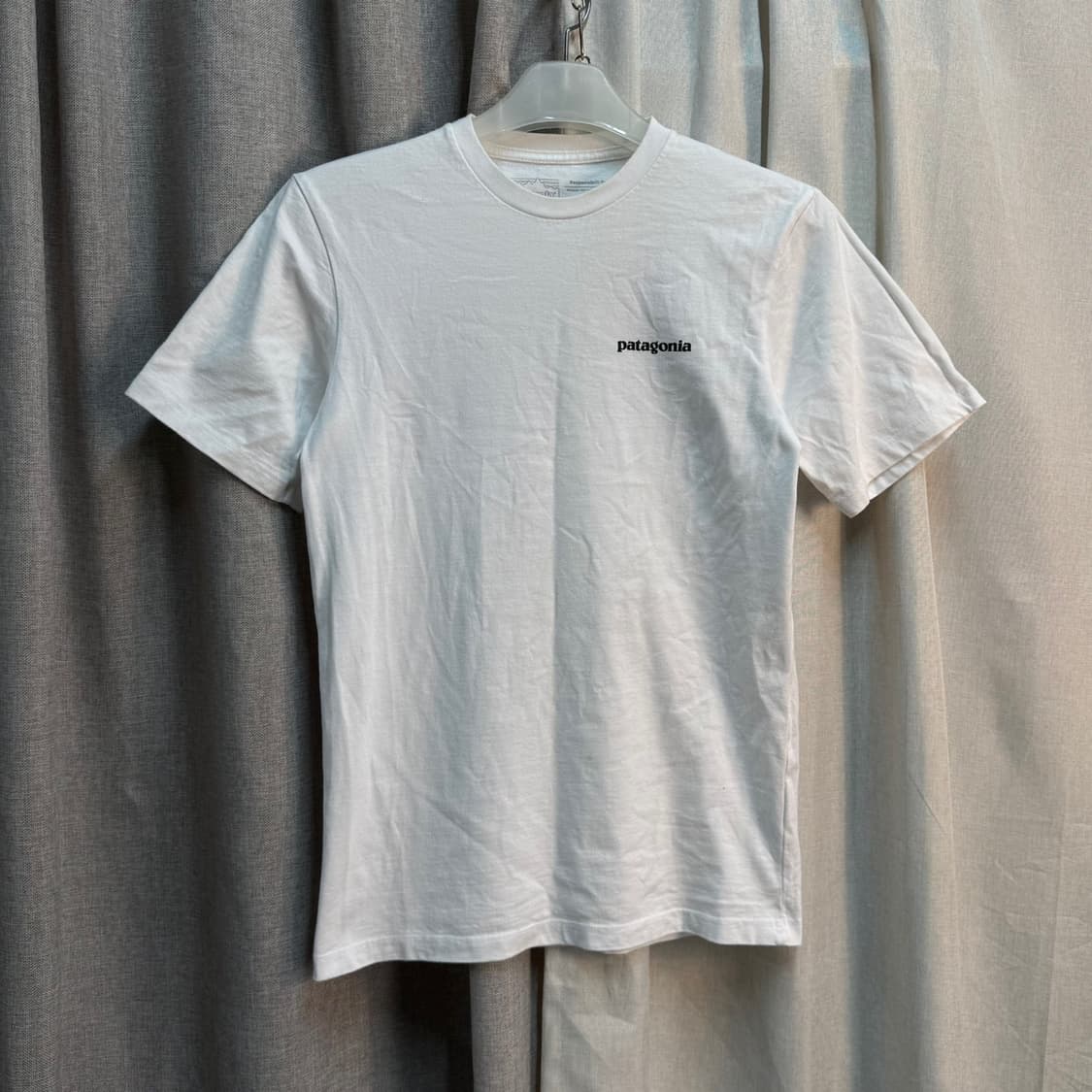 [90] 파타고니아 흰색 반팔 라운드 티셔츠 상품이미지3