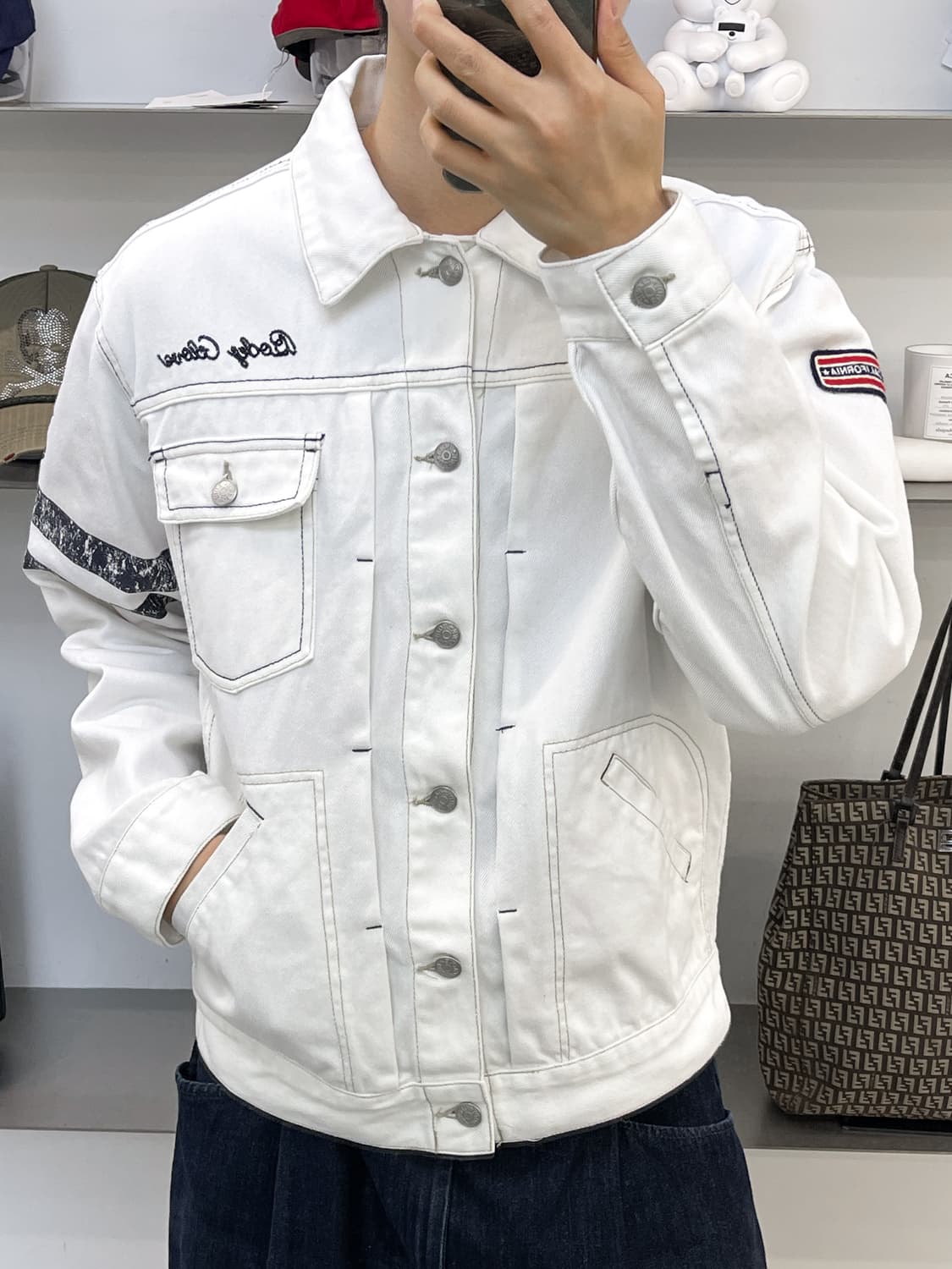 Body Glove 화이트 데님 트러커 자켓 상품이미지1