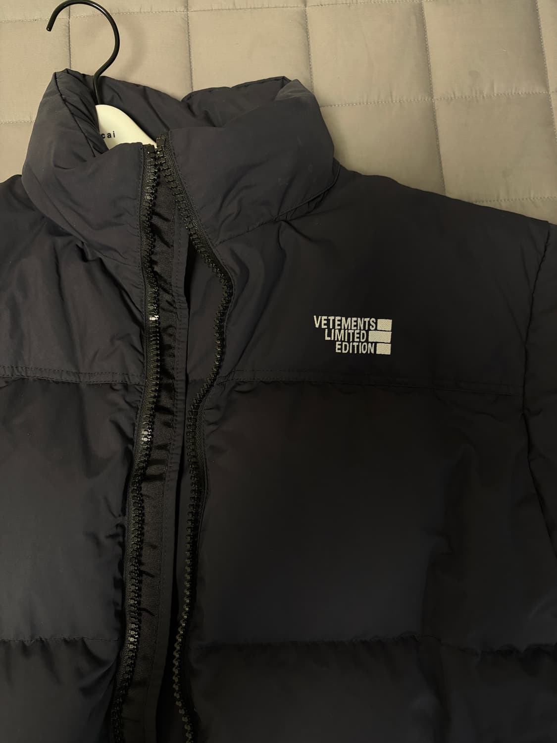 [s] vetements 베트멍 눕시 오마주 패딩 블랙 상품이미지2