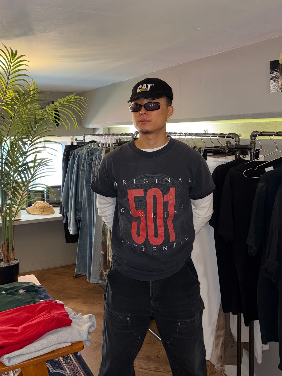 90’s Levi’s 501 logo print hard faded T 상품이미지1