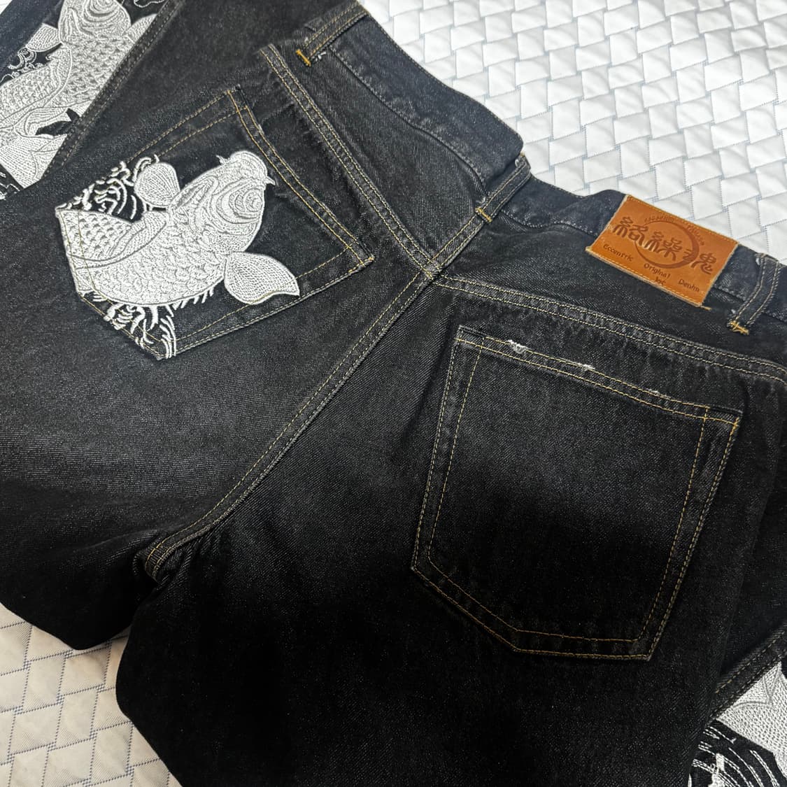 카라쿠리타마시 흑청 데님 팬츠 상품이미지4