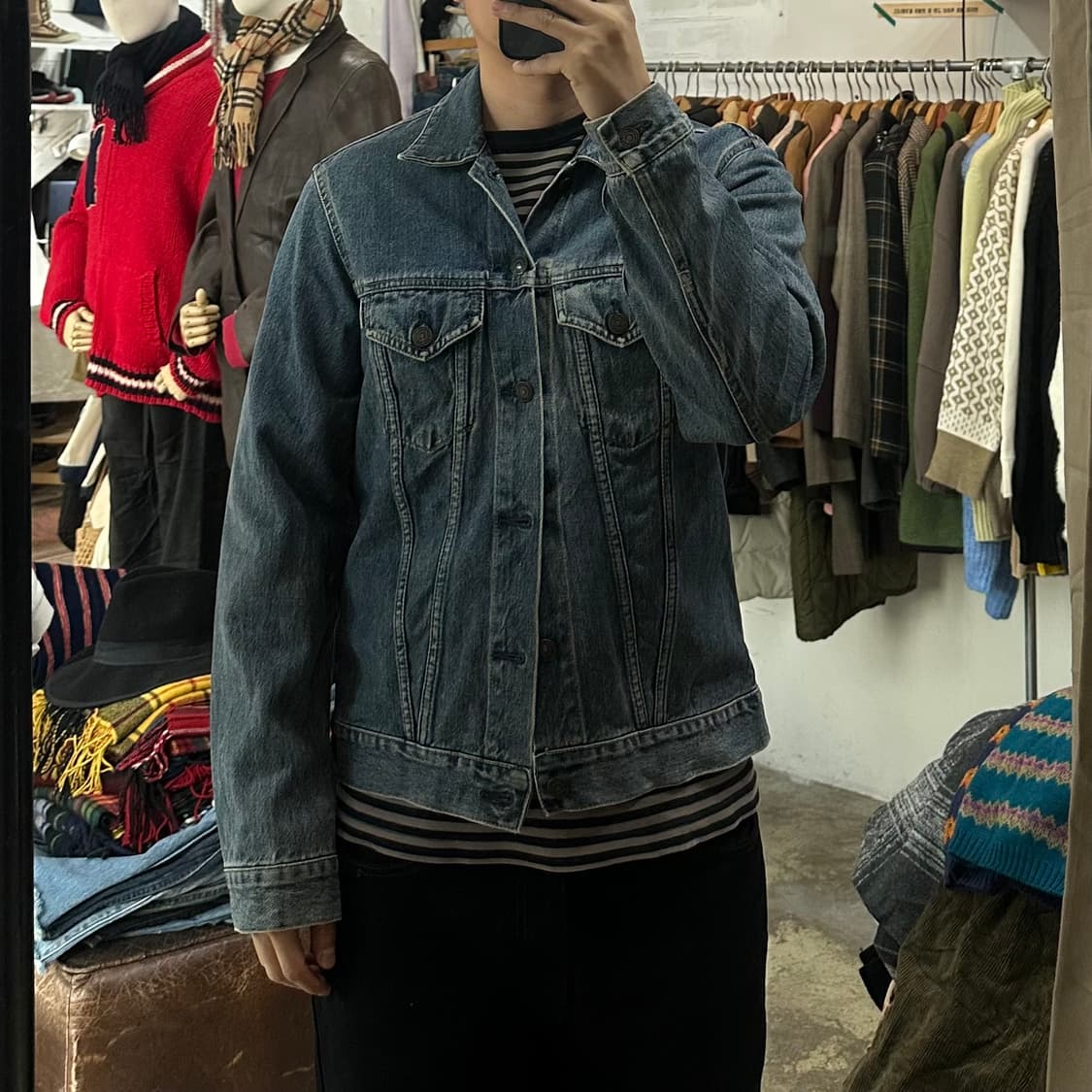 (착용컷) EDWIN 데님 트러커 자켓 (남성용 98) 상품이미지3