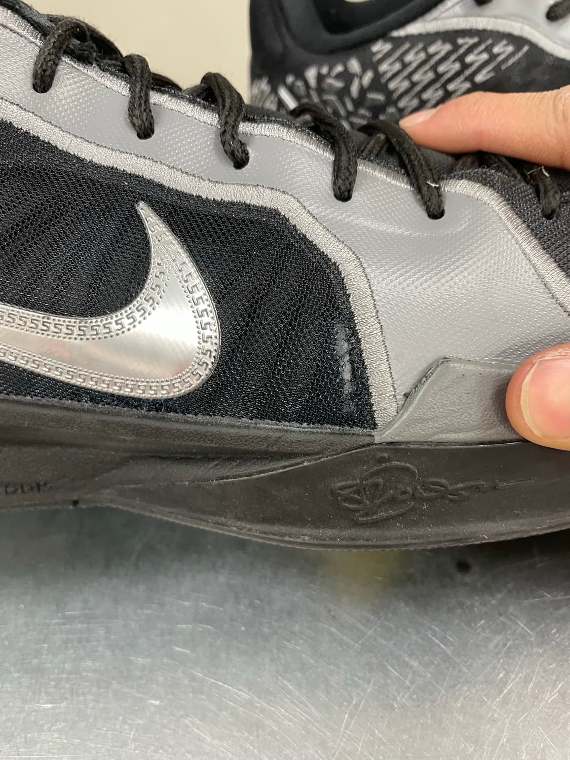 나이키 사브리나 2 미러드 300 상품이미지9