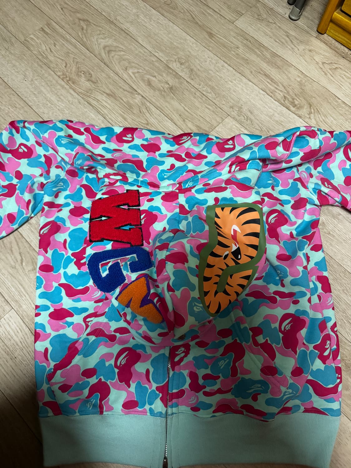 베이프 후드집업 상품이미지3