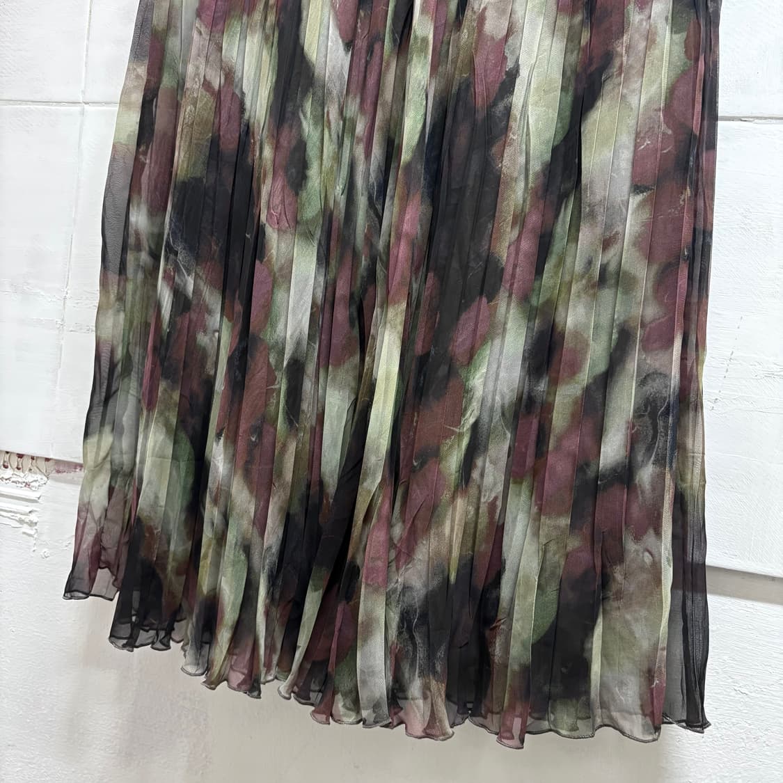 BASILE28 플리츠 패턴 롱 스커트 40 상품이미지3