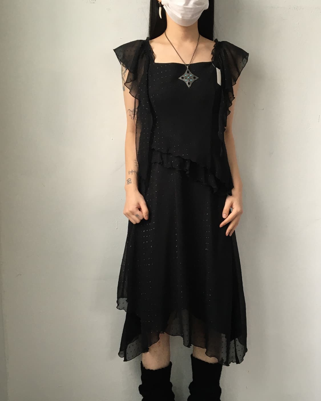 Dot pattern frill unbalanced onepiece 상품이미지1