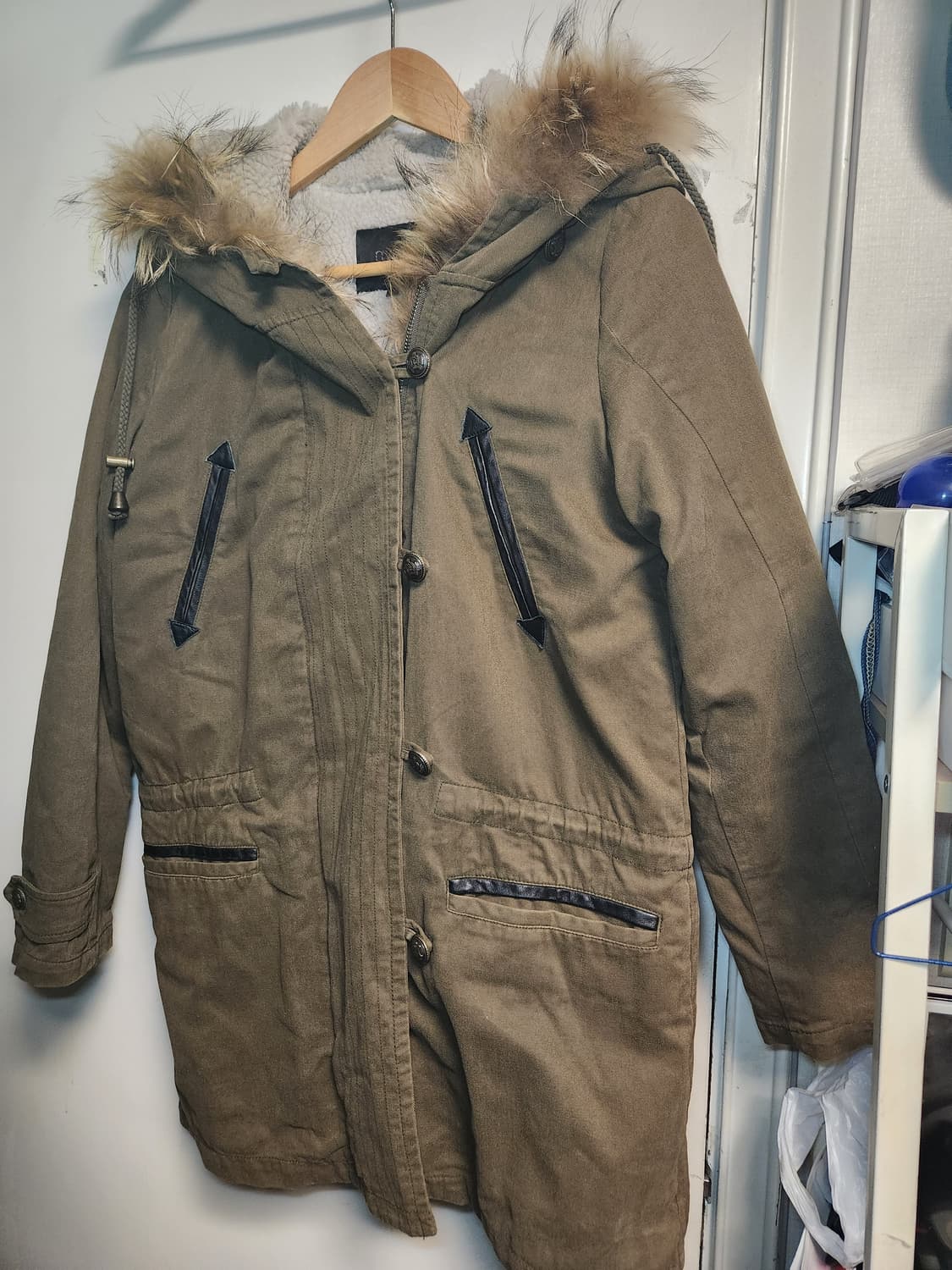 마쥬(Maje) 라쿤퍼 야상 후드점퍼 1사이즈 상품이미지1