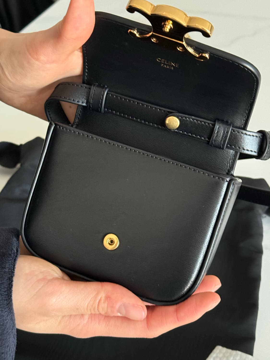 셀린 미니 클로드 크로스백 상품이미지3