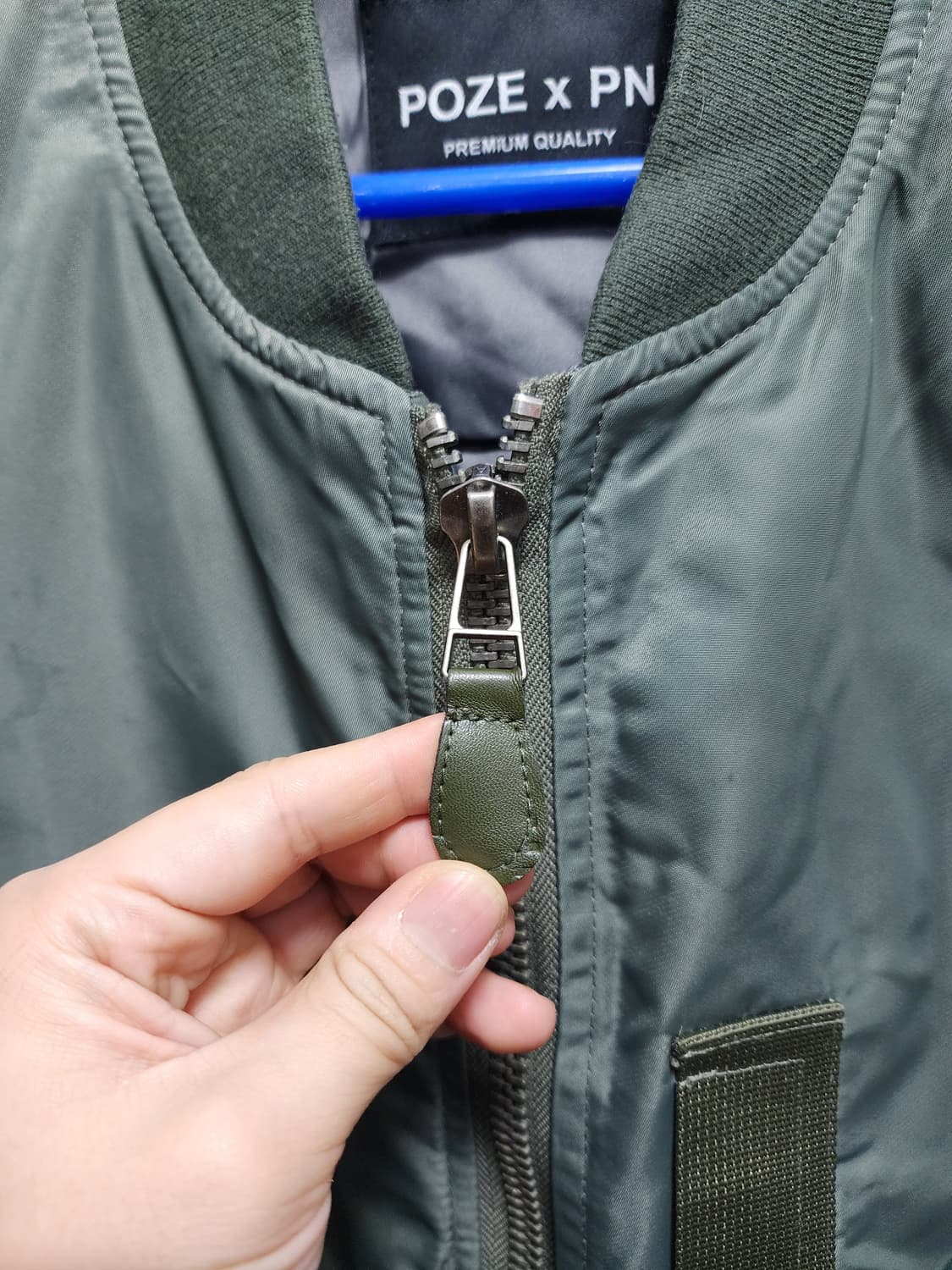 피인오 세컨브랜드 POZE x PN 구스다운 항공점퍼  상품이미지5