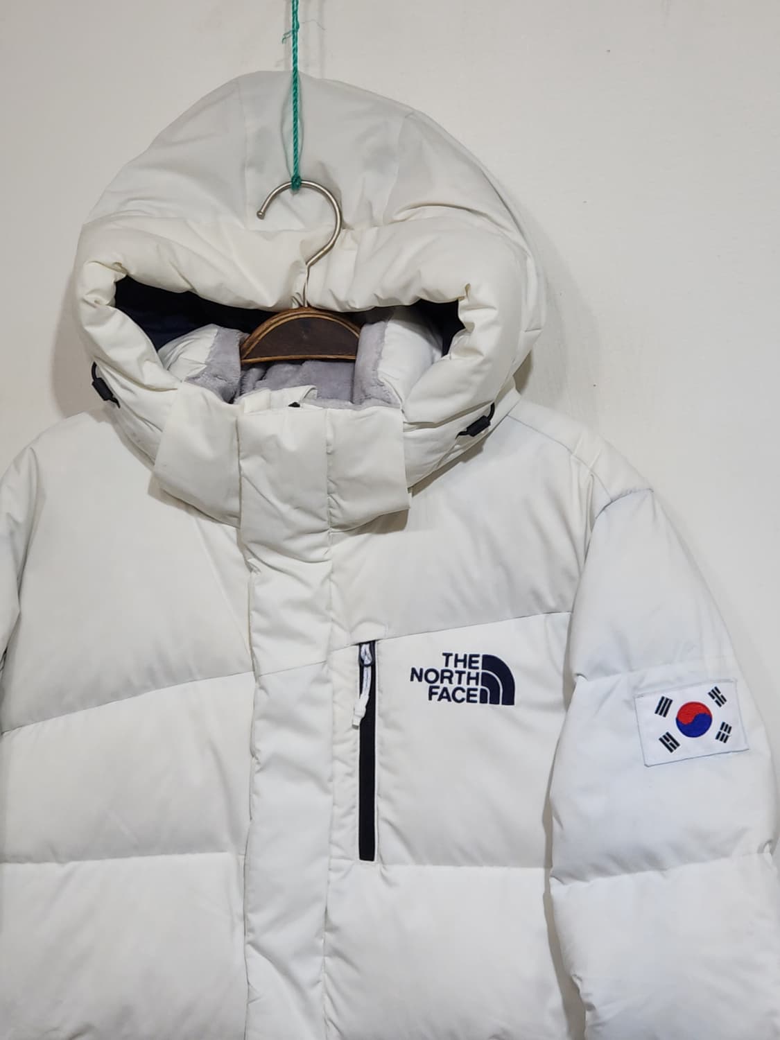 (M) 노스페이스 패딩점퍼 화이트 평창올림픽 다운자켓 태극기  상품이미지2