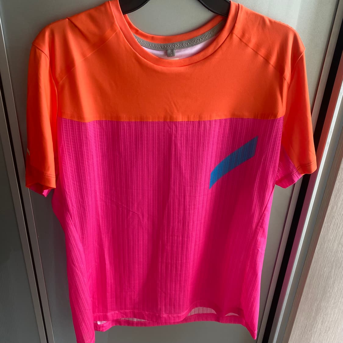 소어 러닝 soar running 핫 웨더 티셔츠 상품이미지2